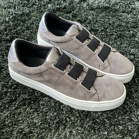 The Flexx Olive Gray Sneakers - Picture 8 of 10